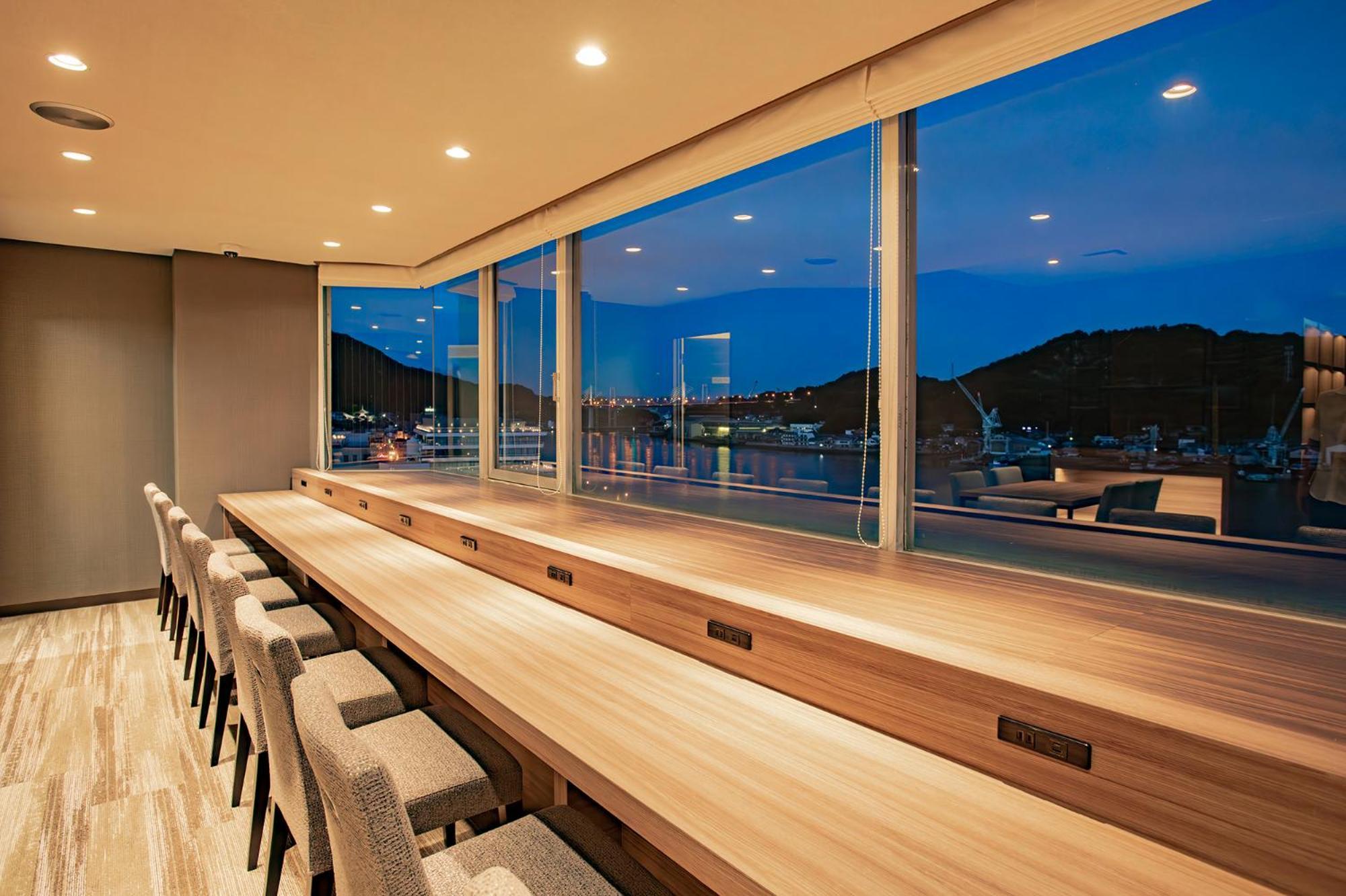 Onomichi Royal Hotel מראה חיצוני תמונה